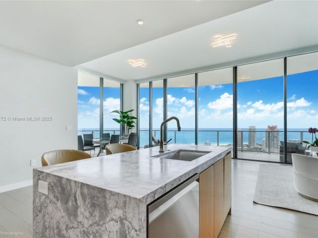 Продажа квартиры #4401 - фото 6259964