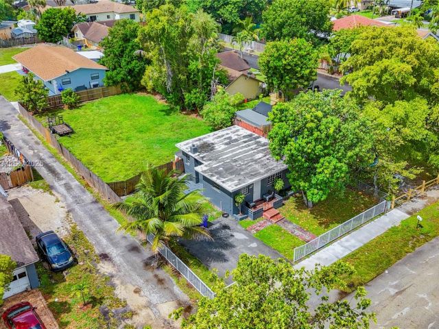 Продажа дома по адресу 5734 Mckinley St - фото 6254849