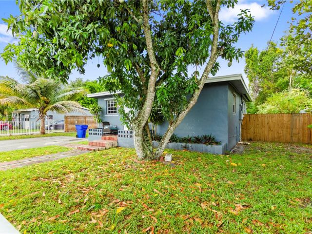 Продажа дома по адресу 5734 Mckinley St - фото 6254858