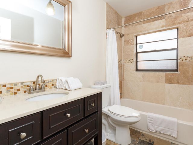 Дом в аренду по адресу 7460 San Clemente Place - фото 6255339