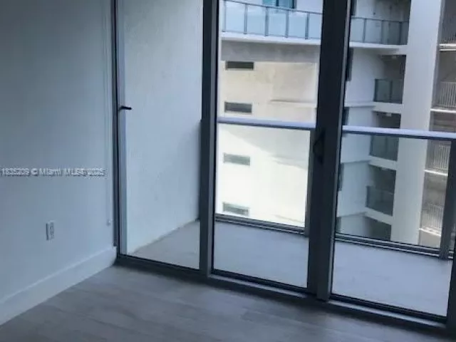 Продажа квартиры #607 - фото 6257044