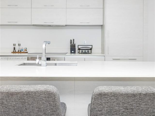 Продажа квартиры #2210 - фото 6258063