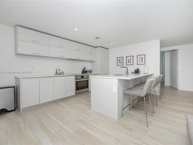 Продажа квартиры #2210 - фото 6258066