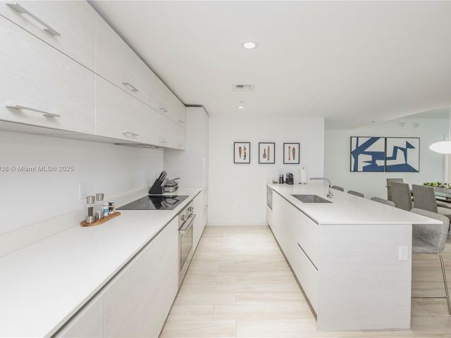 Продажа квартиры #2210 - фото 6258071