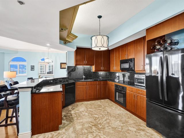 Продажа квартиры #2705 - фото 6264779