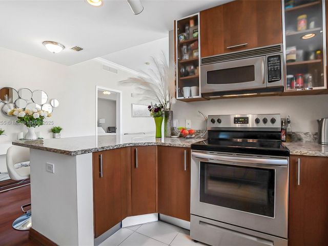 Продажа квартиры #901 - фото 6256290