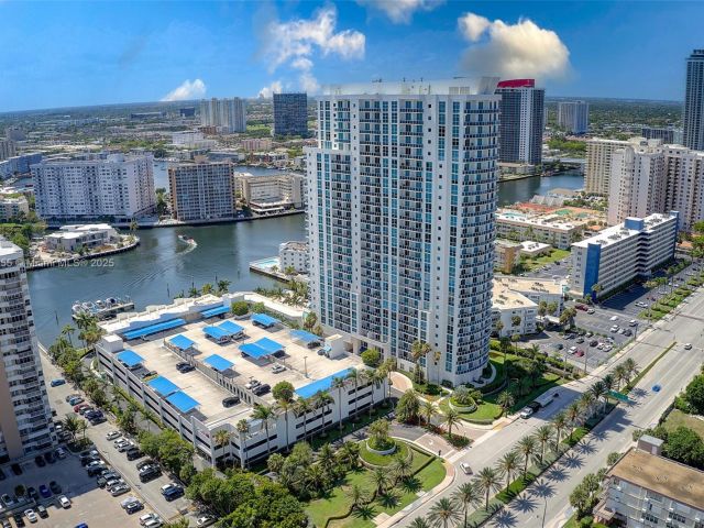 Продажа квартиры #901 - фото 6256305