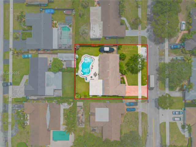 Продажа дома по адресу 11193 SW 113 TER - фото 6285297