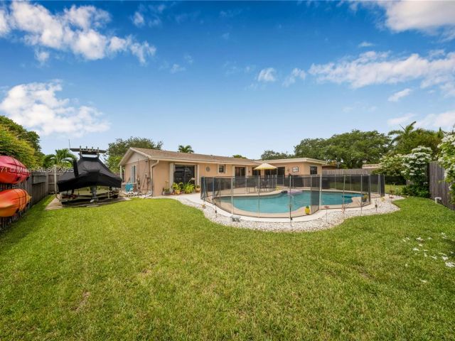 Продажа дома по адресу 11193 SW 113 TER - фото 6285298