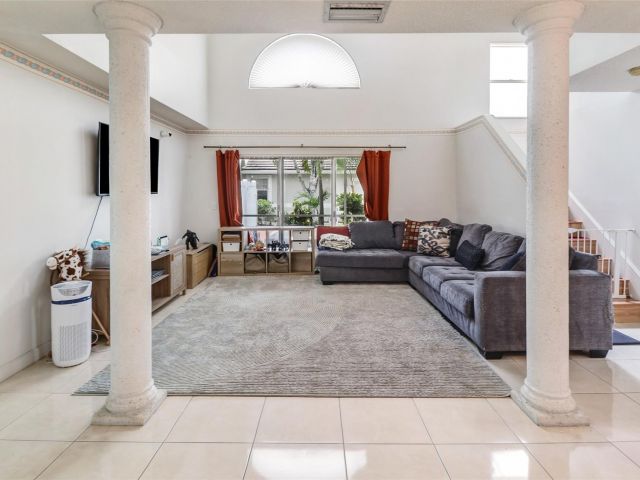 Продажа дома по адресу 22488 Overture Cir - фото 6275954