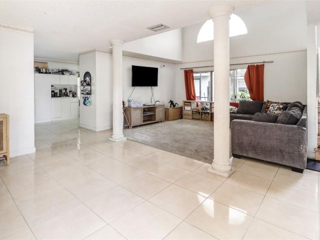 Продажа дома по адресу 22488 Overture Cir - фото 6275955