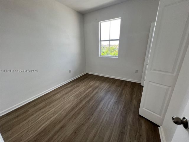 Продажа дома по адресу 24257 SW 117th Ave - фото 6255438