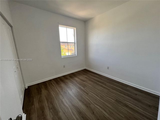 Продажа дома по адресу 24257 SW 117th Ave - фото 6255439