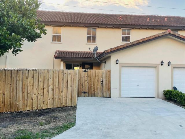 Продажа дома по адресу 24257 SW 117th Ave - фото 6255445