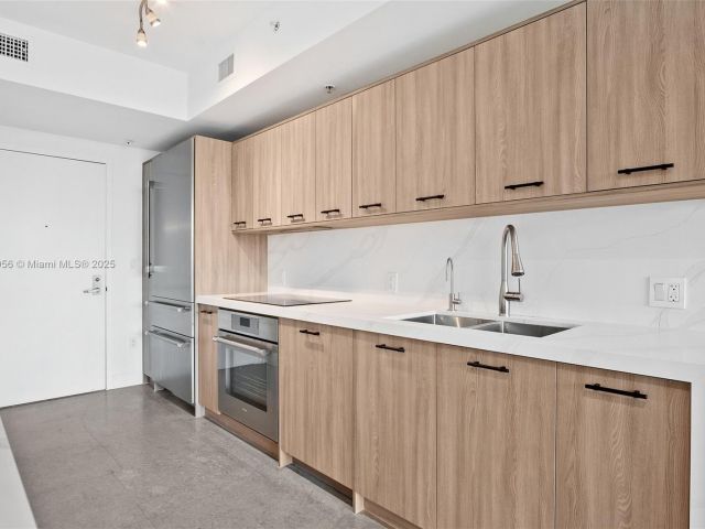 Продажа квартиры #3810 - фото 6261322