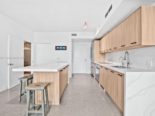 Продажа квартиры #3810 - фото 6261323