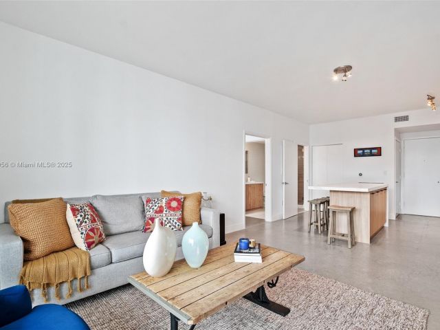 Продажа квартиры #3810 - фото 6261325