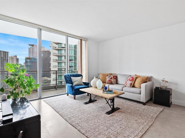 Продажа квартиры #3810 - фото 6261333