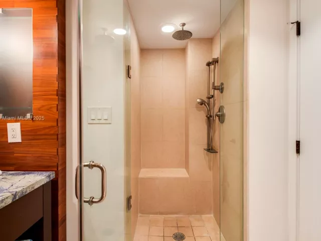 Продажа квартиры #1415 - фото 6256834