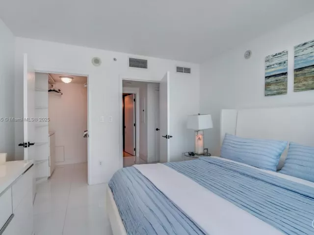 Продажа квартиры #1415 - фото 6256836