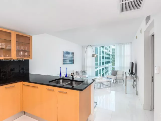 Продажа квартиры #1415 - фото 6256841