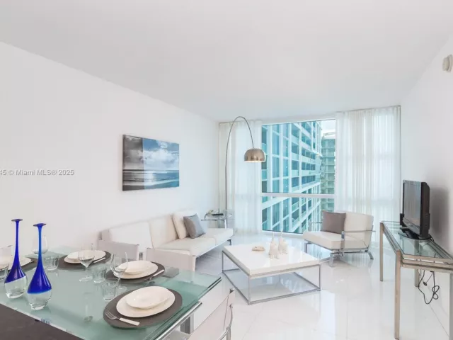 Продажа квартиры #1415 - фото 6256842