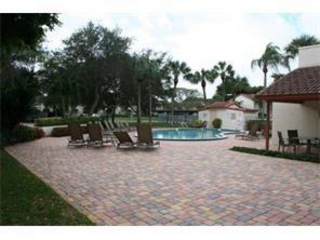 Дом в аренду по адресу 7200 NW 2nd Ave 151 - фото 6256091