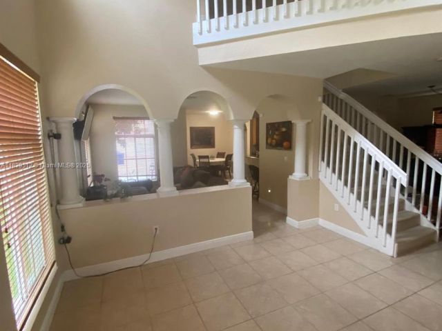 Продажа дома по адресу 27049 SW 142nd Ave - фото 6270481