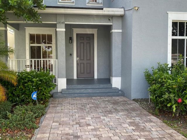 Продажа дома по адресу 27049 SW 142nd Ave - фото 6270484