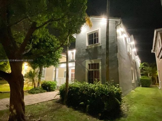 Продажа дома по адресу 27049 SW 142nd Ave - фото 6270486