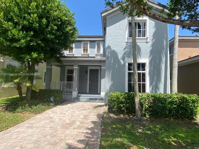 Продажа дома по адресу 27049 SW 142nd Ave - фото 6270490