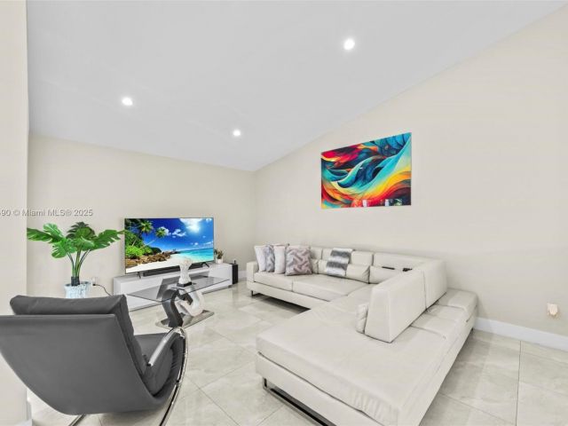 Продажа дома по адресу 16255 SW 281st St - фото 6278708