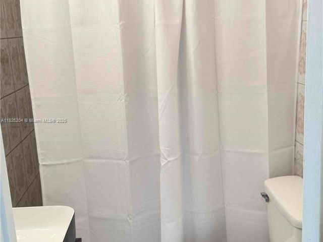 Продажа дома по адресу 16221 E Bunche Park Dr - фото 6256270