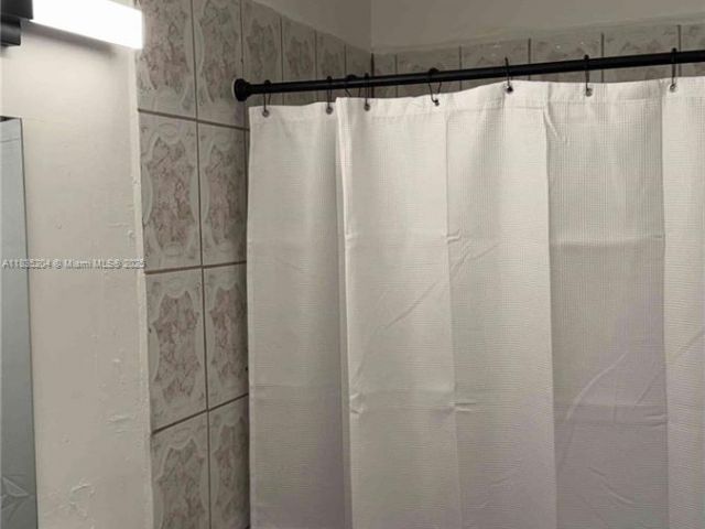 Продажа дома по адресу 16221 E Bunche Park Dr - фото 6256275