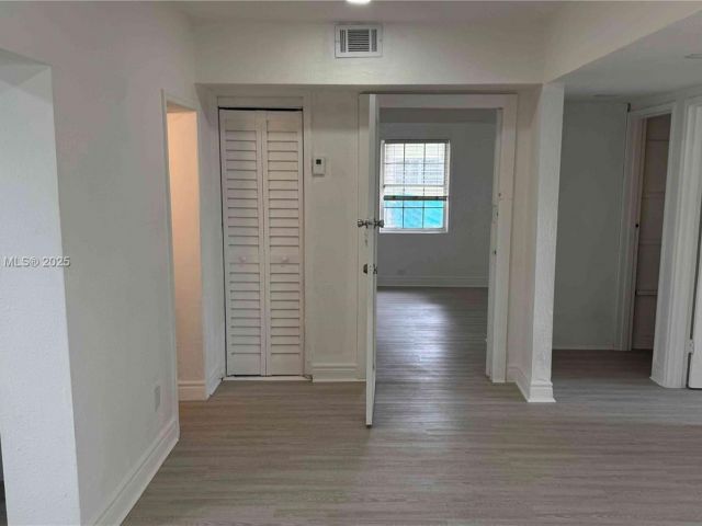 Продажа дома по адресу 16221 E Bunche Park Dr - фото 6256280