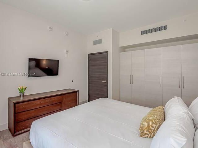 Продажа квартиры #N401 - фото 6256436