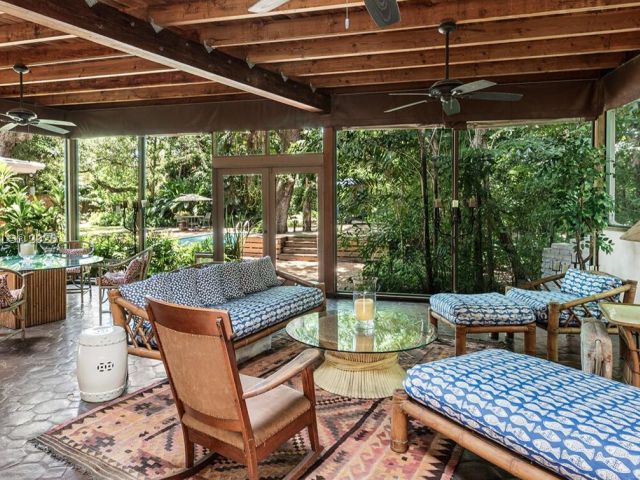 Продажа дома по адресу 3540 N Moorings Way - фото 6256556