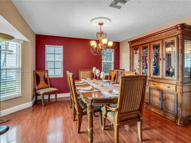 Продажа дома по адресу  - фото 6256944