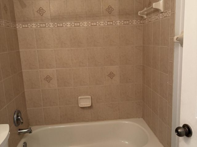 Дом в аренду по адресу 1364 Climbing Rose Lane - фото 6285515