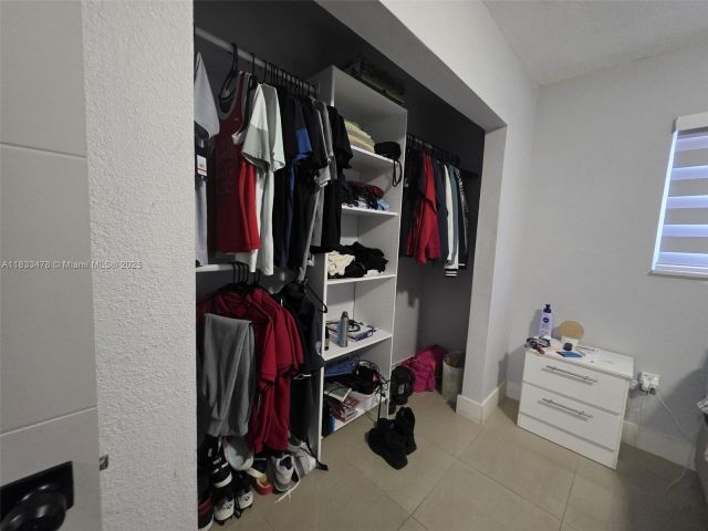 Продажа дома по адресу 1320 NW 179th Ter - фото 6256864