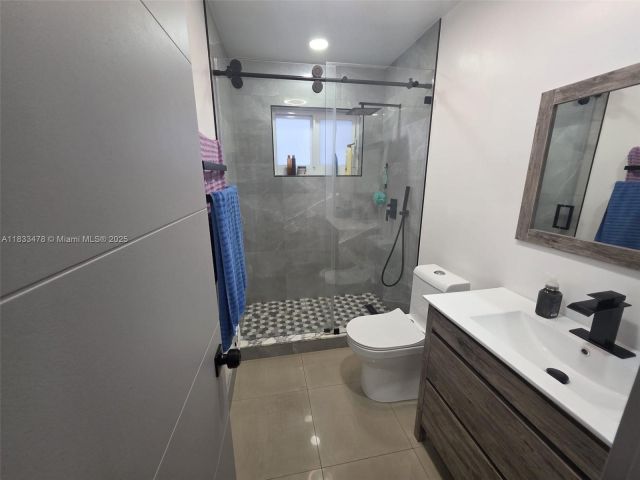 Продажа дома по адресу 1320 NW 179th Ter - фото 6256871