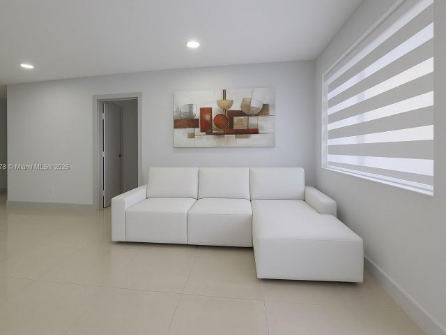 Продажа дома по адресу 1320 NW 179th Ter - фото 6256875