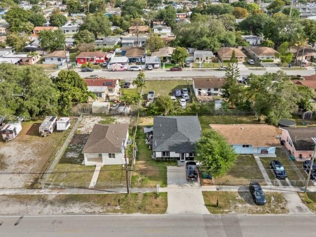 Продажа дома по адресу 1941 NW 151st St - фото 6256844