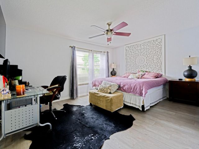 Продажа дома по адресу 4043 Lake Tahoe Circle - фото 6282000