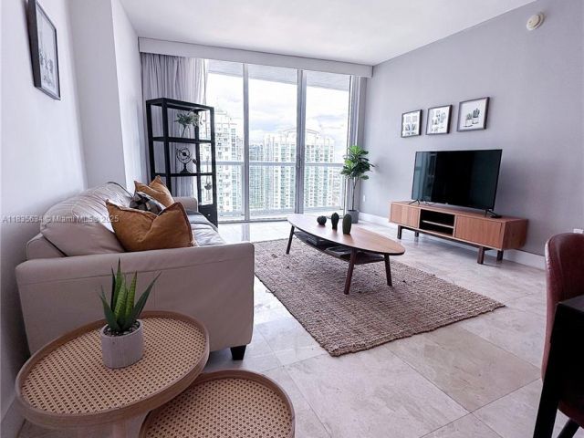 Продажа квартиры #3606 - фото 6257909