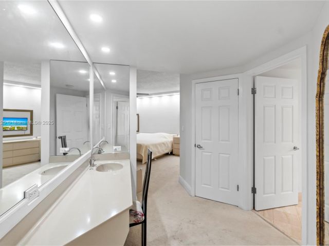 Продажа квартиры #407 - фото 6257053