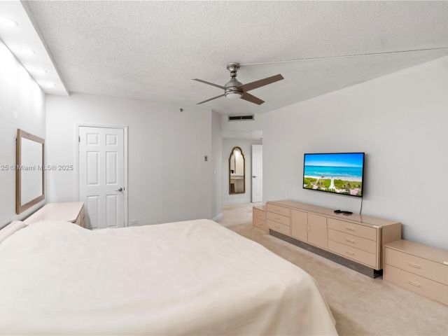 Продажа квартиры #407 - фото 6257055