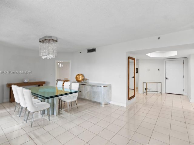 Продажа квартиры #407 - фото 6257058