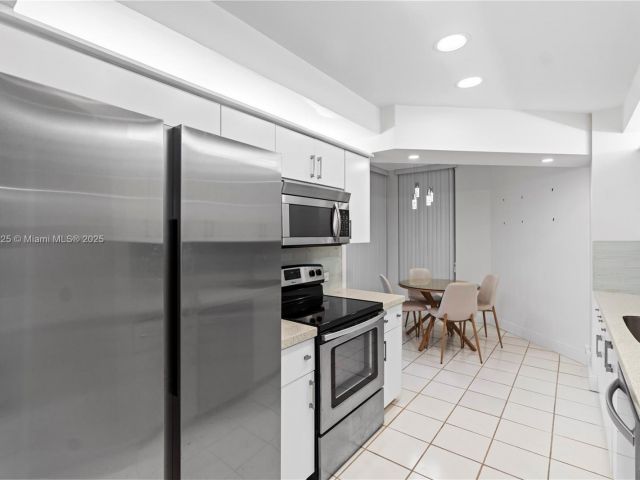 Продажа квартиры #407 - фото 6257062