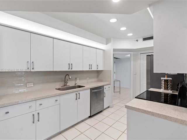 Продажа квартиры #407 - фото 6257063